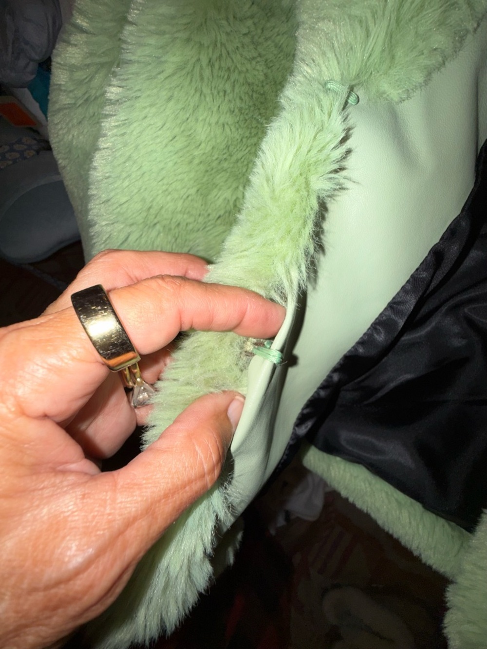 Apparis Medium M Miller faux fur green jacket  - Picture 8 of 8